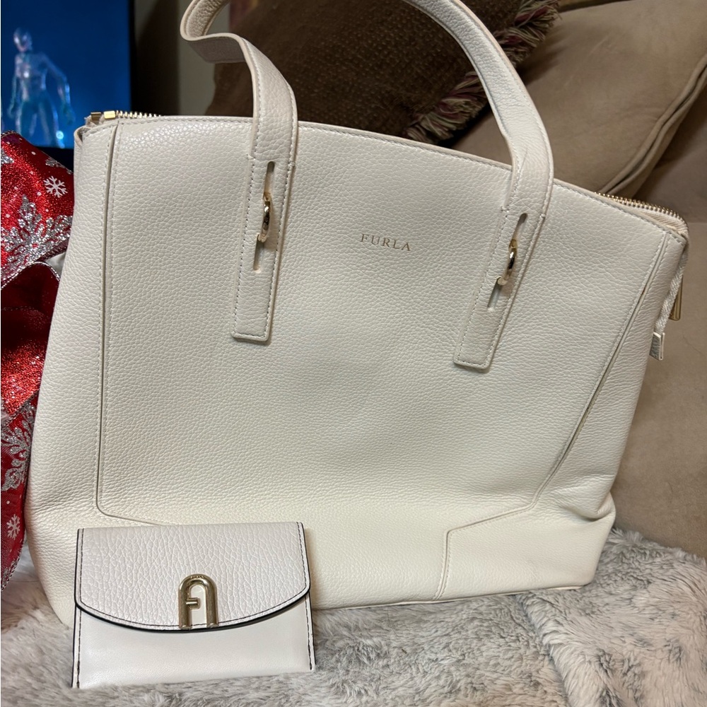 Beautiful Furla Purse and Wallet set